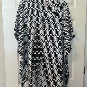 Chicos Black and White Geometric Pattern Dress/Tunic - Size 3 Chicos Sizing